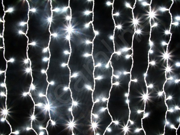 LED Lichtervorhang Kaltweiß mit weißem Kabel, 100cm Breite, 150cm Höhe und 150 kaltweißen LEDs