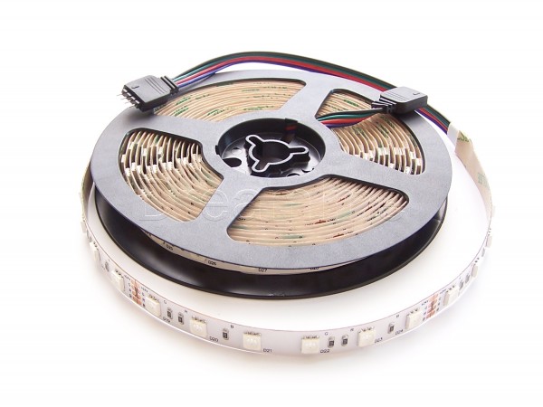 RGB LED Strip mit 300 LEDs, auf 5m Rolle, mit 3M Klebeband in IP20