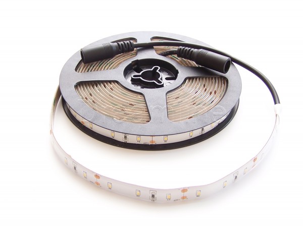 LED Stripe 2216 500cm 300 LEDs Warmweiß IP65 mit beidseitigen DC Steckern und hohem Farbwiedergabewert